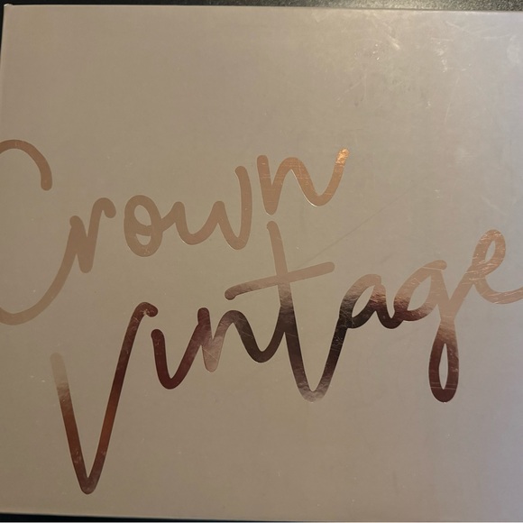 Size 9 1/2 Tan Crown Vintage Boots - Picture 2 of 6